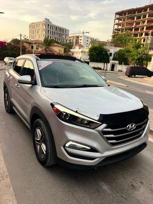 HYUNDAI TUCSON Année :2017 image 4