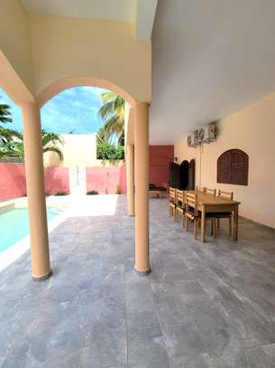 Villa de Rêve avec Piscine à Louer – Saly Niakh Niakhal image 15