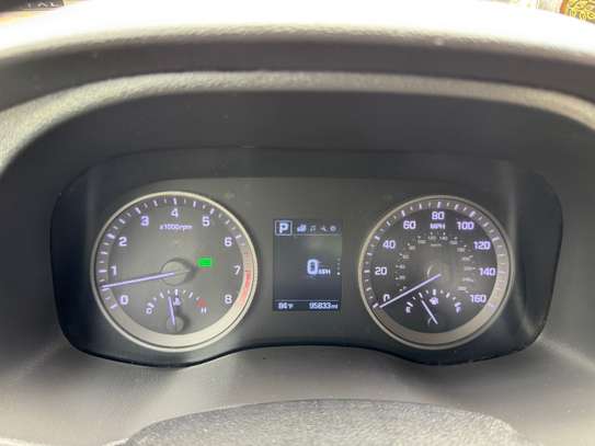 Hyundai Tucson 2016 essence 2.0L AWD image 14