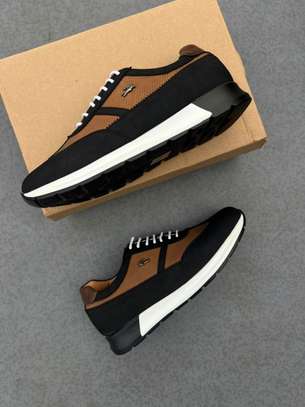 Timberland baskets noires détails dorés antidérapantes image 11