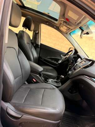 Hyundai Santafe 2018 image 8