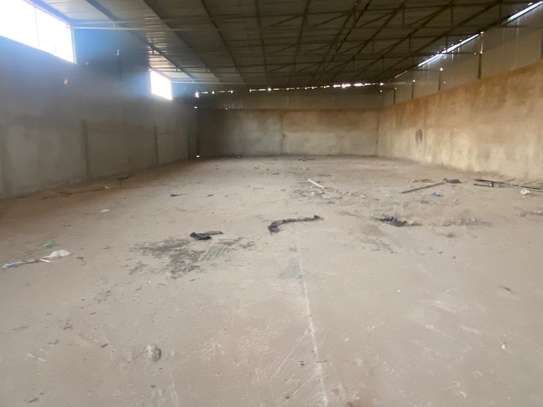 Hangar de 600m2  à Kounoune image 4