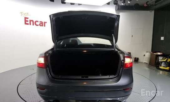 Renault SM3 essence full options image 14