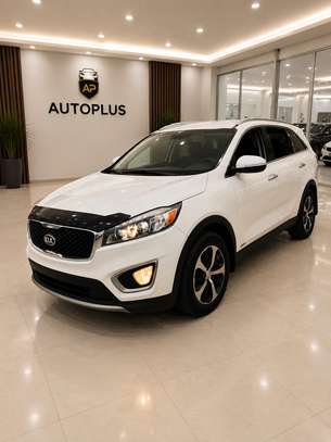Kia Sorento 2017-18 full options image 4