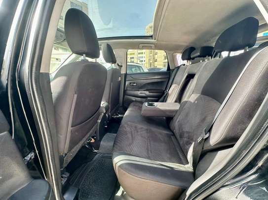 Mitsubishi RVR image 6