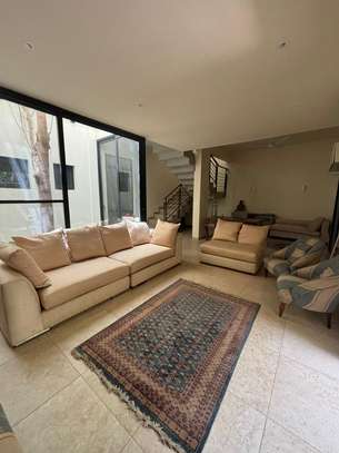 Villa duplex a loue almadie image 12