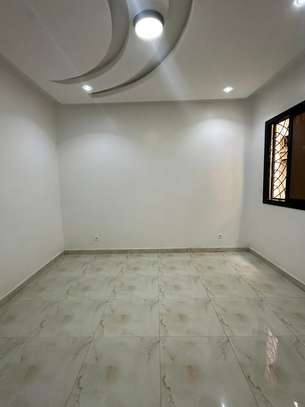 Bel appartement à liberté 6 (en face du BRT) image 9