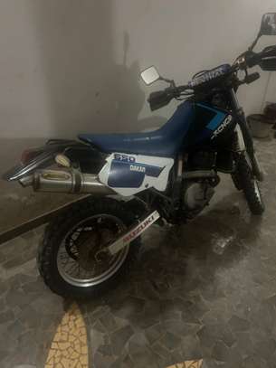 À vendre Suzuki DR 650 image 3