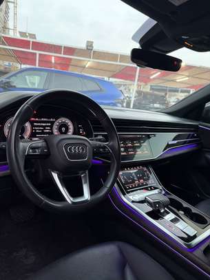 AUDI Q8 2021 image 7