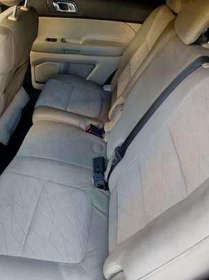 Ford explorer 7 places image 3