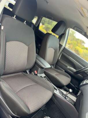 Mitsubishi Outlander 2.0 année 2019 image 12