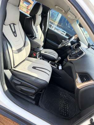 Jeep Cherokee 2015 image 4