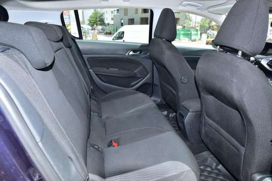 Peugeot   308 t9 2017 image 2