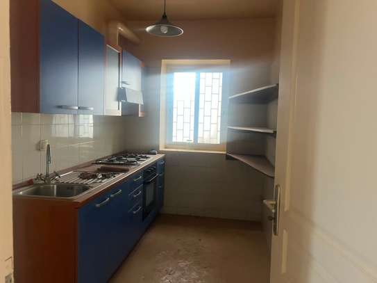 MAISON A VENDRE A DAKAR PLATEAU image 3
