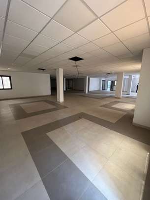 Des grands plateaux de bureau à cité keur gorgui image 4