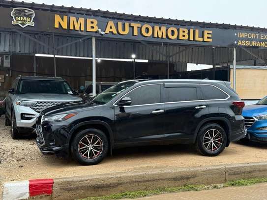 TOYOTA HIGHLANDER 2017 image 4