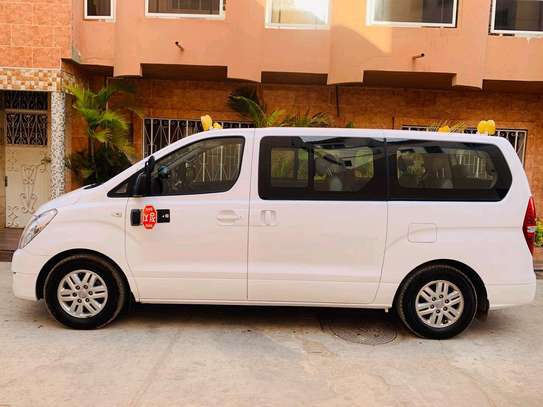 Hyundai grand starex 2017 12 place image 3