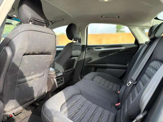 Ford fusion se 2016 image 9