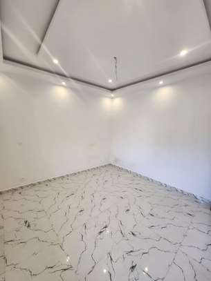 APPARTEMENT F3 A LOUER AUX MARISTES image 4