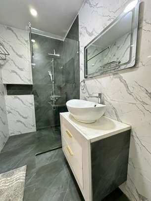 A louer: Un splendide appartement de 3 chambres très cosy. image 8