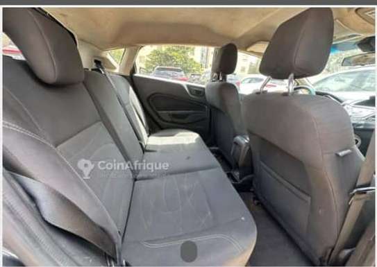 Ford fiesta  2019 image 4