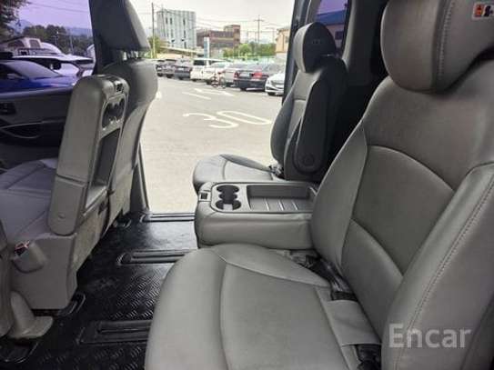Hyundai Starex manuelle 51.000 kms 12 places image 7