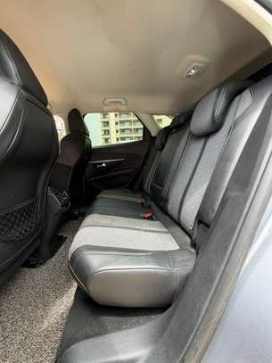 PEUGEOT 3008 Année 2018 image 6