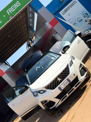 Peugeot 3008 GT Line 2017 image 2