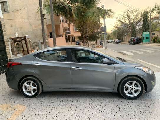 hyundai elantra a louer image 5