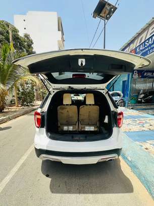 Ford explorer v6 Anne 2017 image 6