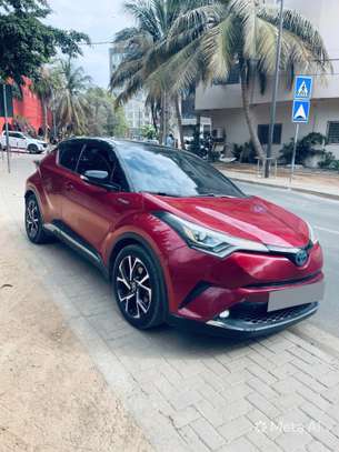 Toyota CH-R Hybride Essence 2018 image 4