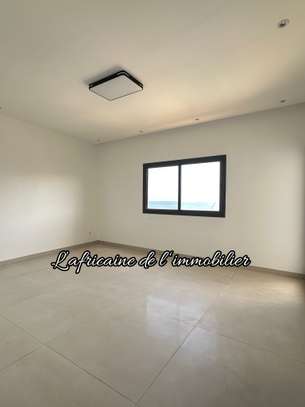 À louer – Superbe appartement F4 vue/mer à Yoff Océan image 8