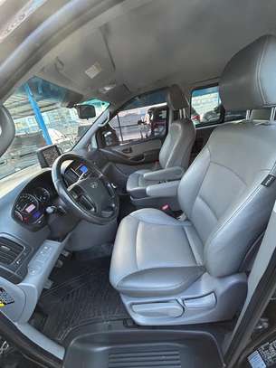 Hyundai Starex Fourgon 5 places manuelle image 10
