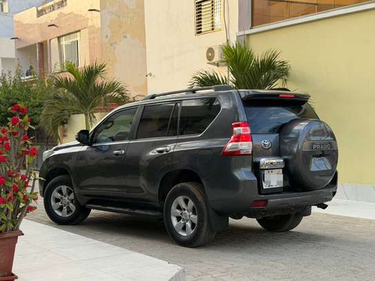 TOYOTA LAND CRUISER PRADO GXR 2016 image 4