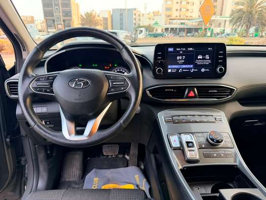 Hyundia Santafe image 9