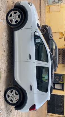 Renault sandero 2017 image 2