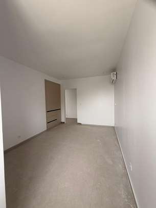 Superbe appartement de type F4 à louer image 8