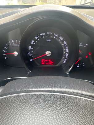 KIA SPORTAGE 2015 – Automatique, Essence, Cuir – 131 000 km image 13