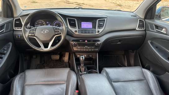 HYUNDAI TUCSON intérieur cuir image 8