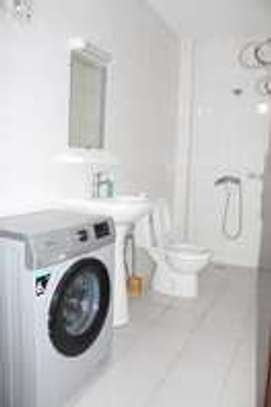 Appartement loué avec ou sans les meubles image 11