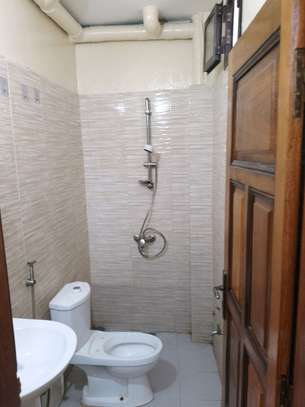 LUXUEUX STUDIO F2 SÉPARÉ À LOUER À DAKAR PLATEAU image 8