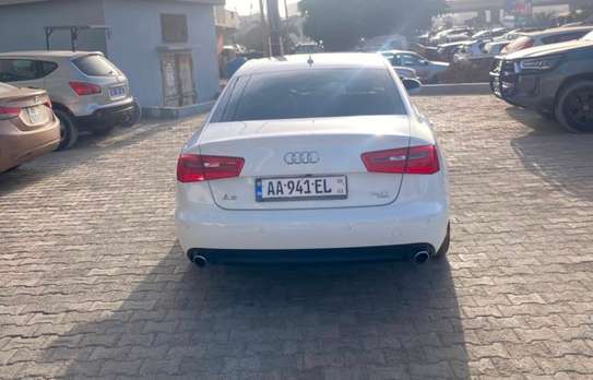 Audi A6 2012 image 12