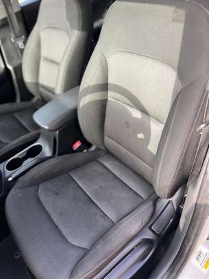 Hyundai élantra image 9