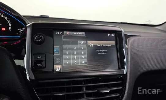 Peugeot 2008 année 2017 image 8