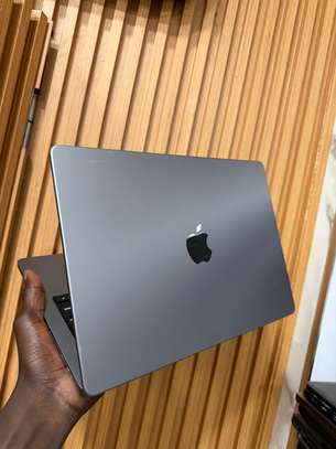 MacBook Pro M1 puce Apple 2021 image 5