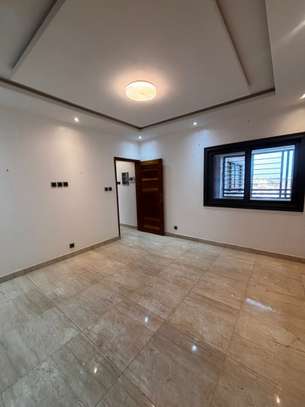 STUDIO MODERNE image 10