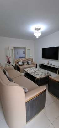 Appartement F4 meublé spacieux de 3 chambres à louer Point E image 5