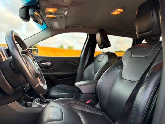 Jeep Cherokee 2017 limited image 9