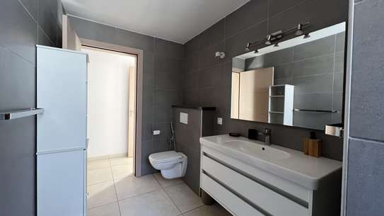 F4 meublé à louer à Ngor image 9