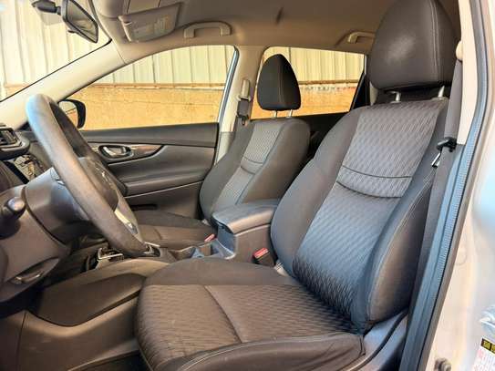 Nissan rogue image 9